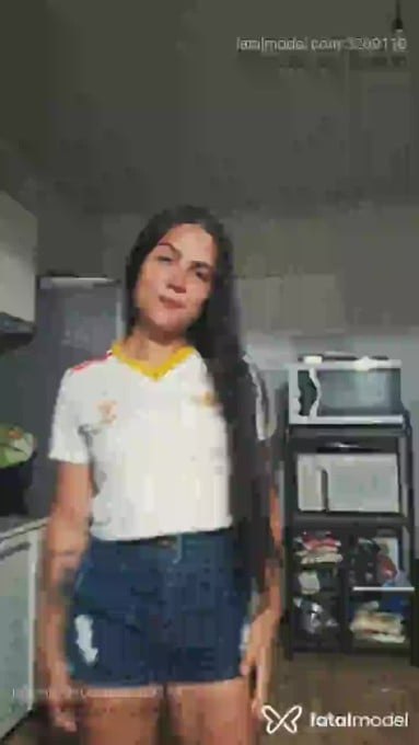 Acompanhante mulher morena (o) de olhos castanhos em Campo Novo do Parecis - Brenda