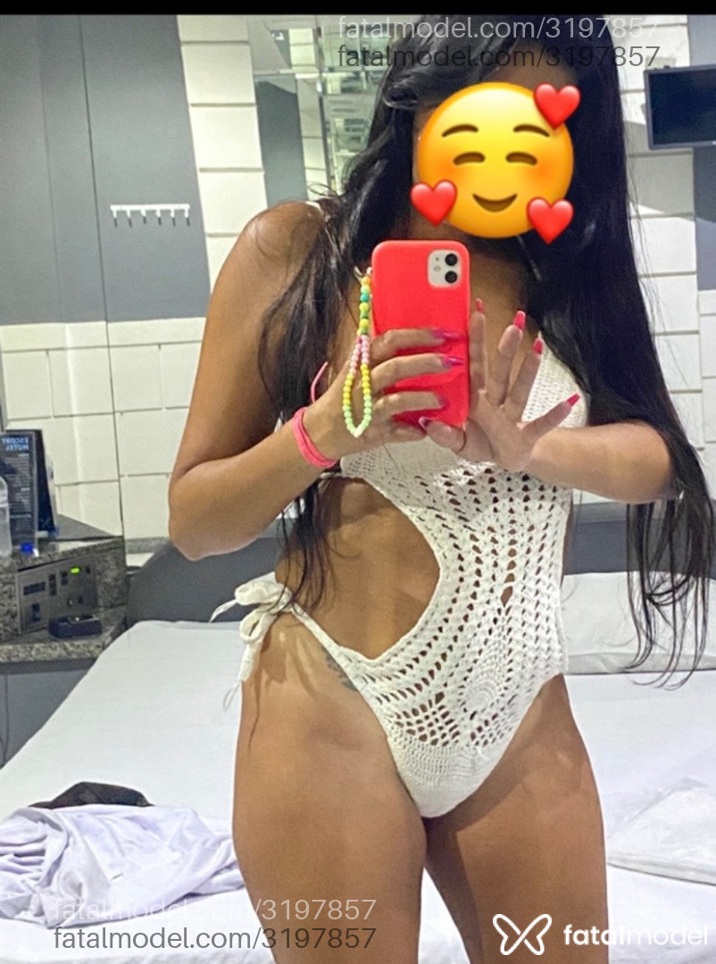 Acompanhante mulher morena (o) de olhos castanhos em Rio de Janeiro - Izabela