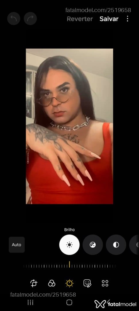 Acompanhante mulher trans com cabelo castanho de olhos castanhos em Divinópolis Acompanhante mulher trans com cabelo castanho de olhos castanhos em Divinópolis - Gkay Martins