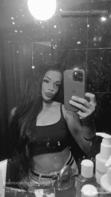Acompanhante mulher com cabelo castanho de olhos castanhos em Ribeirão Preto - Pérola Moraes
