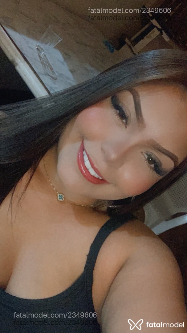 Acompanhante mulher morena (o) de olhos castanhos em Jaguariaíva Acompanhante mulher morena (o) de olhos castanhos em Jaguariaíva - Carol