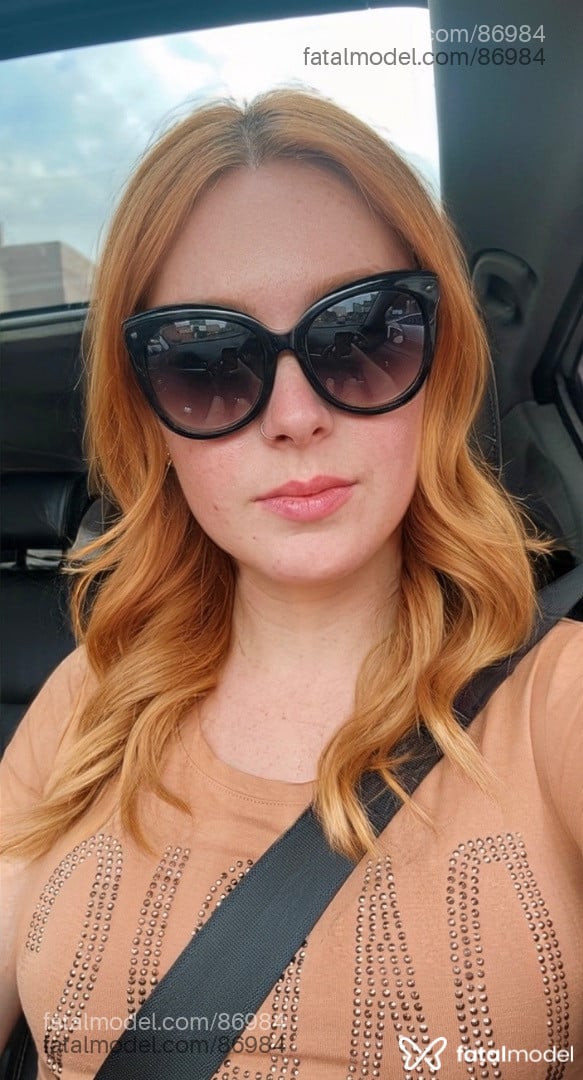 Acompanhante mulher trans ruiva (o) de olhos castanhos em Ourinhos Acompanhante mulher trans ruiva (o) de olhos castanhos em Ourinhos - Lívia Ginger