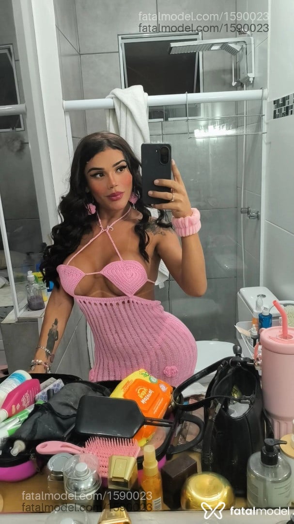 Acompanhante travesti com cabelo castanho de olhos castanhos em Porto Alegre - Jhady Freitas
