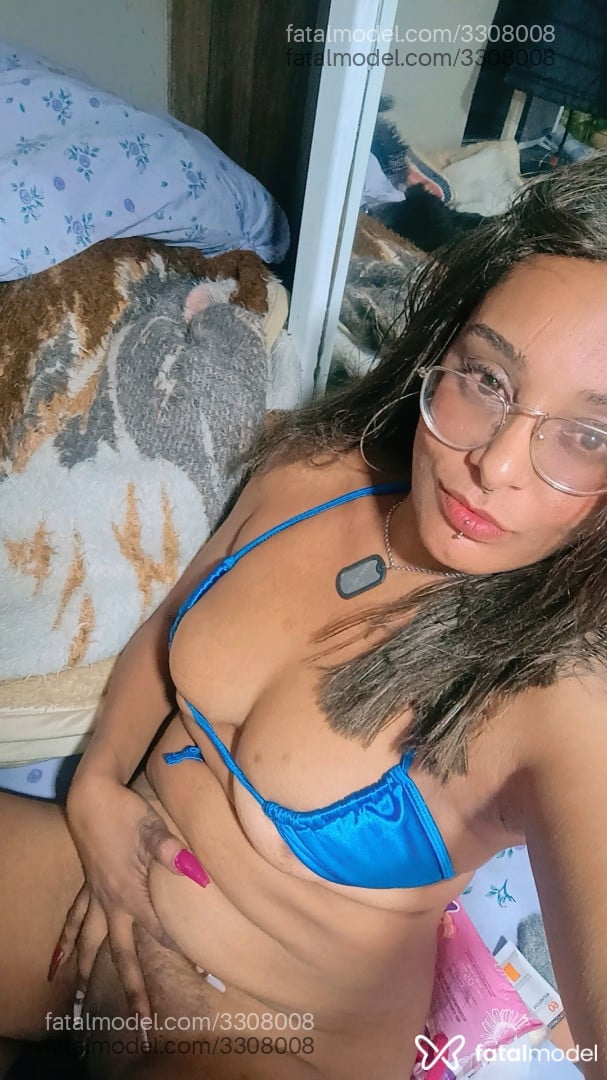 Acompanhante mulher morena (o) de olhos castanhos em Virtual Acompanhante mulher morena (o) de olhos castanhos em Virtual - Nayce
