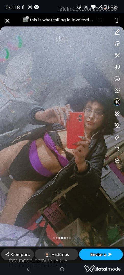 Acompanhante mulher morena (o) de olhos castanhos em Virtual Acompanhante mulher morena (o) de olhos castanhos em Virtual - Nayce