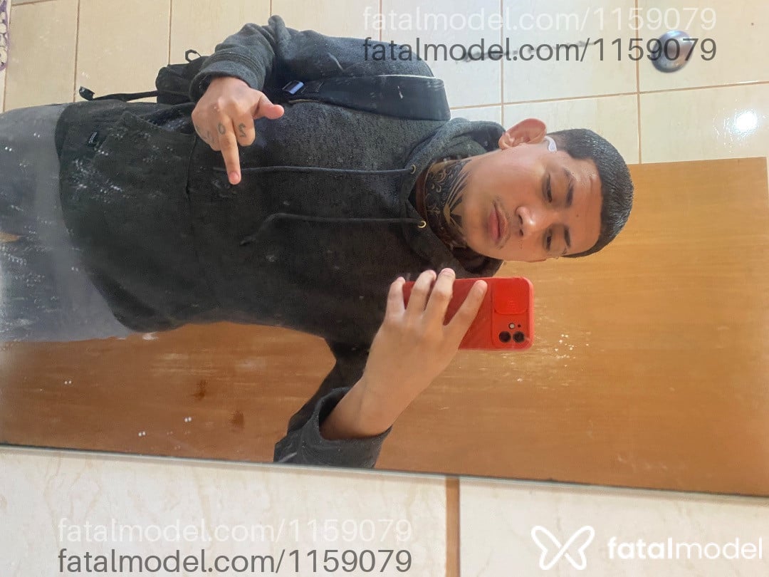Acompanhante homem morena (o) de olhos castanhos em Joinville - Fabiorodrigues
