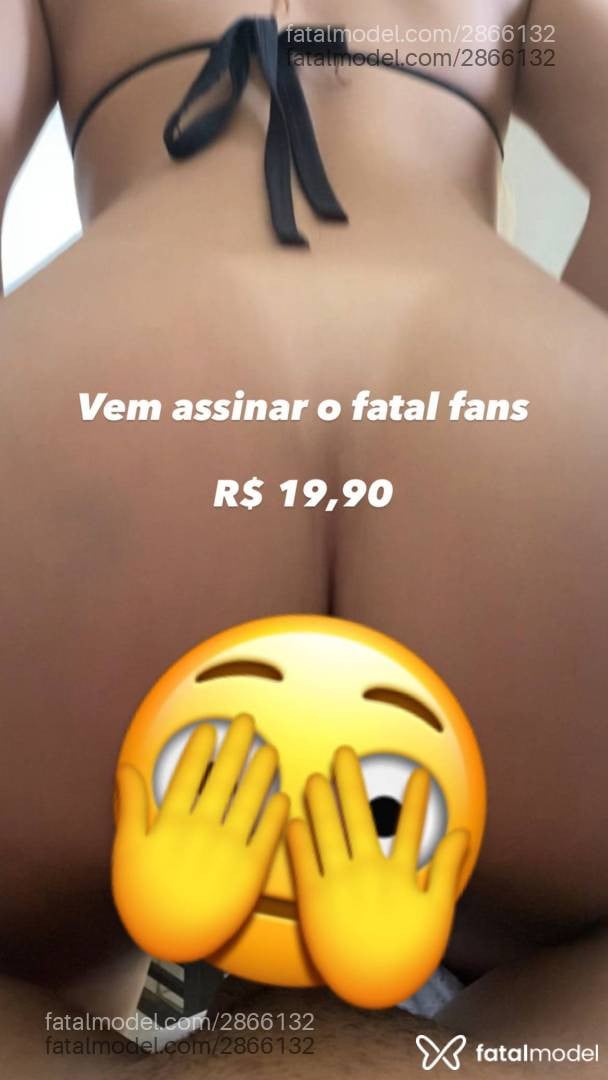 Acompanhante mulher loira (o) de olhos castanhos - Amanda Souza