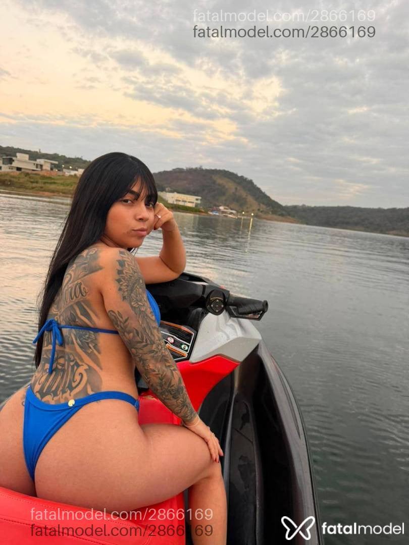 Acompanhante mulher morena (o) de olhos castanhos - Livia Oliveira