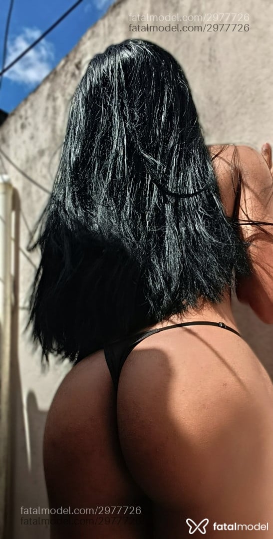Acompanhante mulher trans com cabelo castanho de olhos castanhos - Dry Andy Acompanhante mulher trans com cabelo castanho de olhos castanhos - Dry Andy