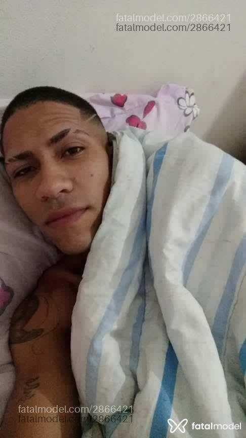 Acompanhante homem morena (o) de olhos castanhos - Felipe Ret
