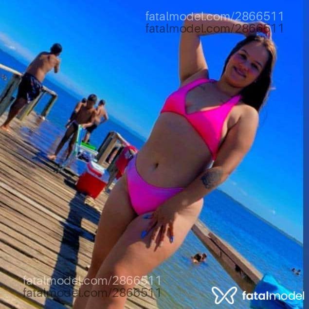 Acompanhante mulher morena (o) de olhos pretos - Sheron Acompanhante mulher morena (o) de olhos pretos - Sheron