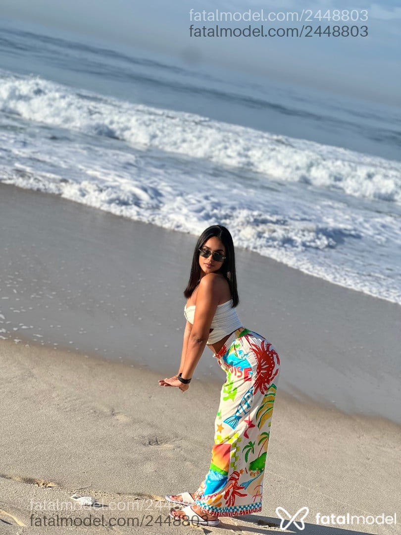 Acompanhante mulher morena (o) de olhos castanhos em Balneário Camboriú Acompanhante mulher morena (o) de olhos castanhos em Balneário Camboriú - Mia Gonçalves