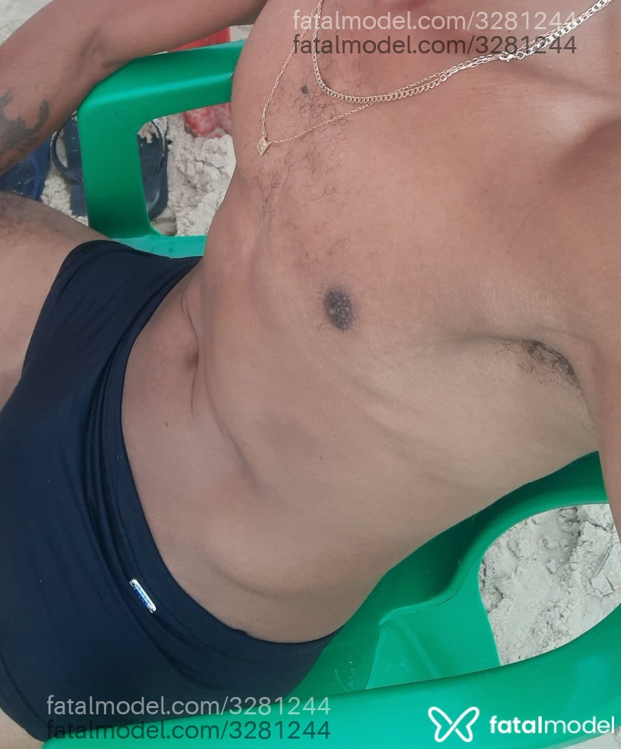 Acompanhante homem morena (o) de olhos castanhos em Capão da Canoa Acompanhante homem morena (o) de olhos castanhos em Capão da Canoa - Oliver