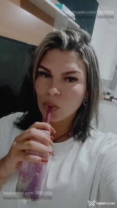 Acompanhante mulher loira (o) de olhos castanhos em Barreiras - Lauriete Safadeza