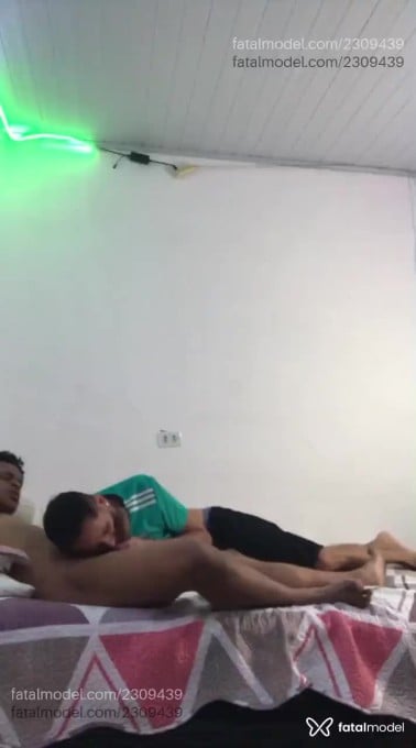 Acompanhante homem com cabelo castanho de olhos castanhos em Francisco Morato Acompanhante homem com cabelo castanho de olhos castanhos em Francisco Morato - Novinhosafado