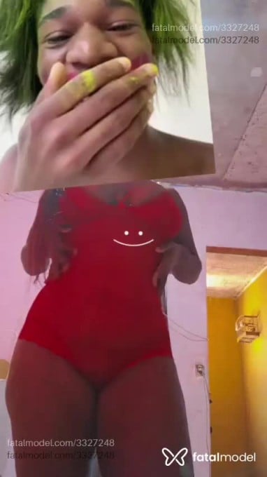 Acompanhante mulher com cabelo castanho de olhos pretos em Virtual - Aquela