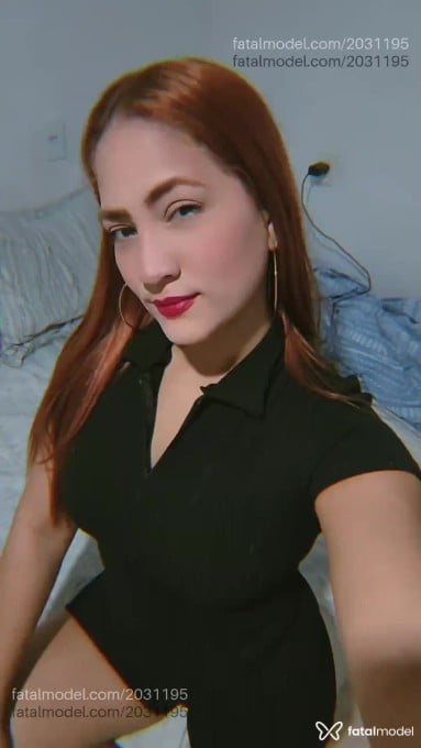 Acompanhante mulher ruiva (o) de olhos castanhos - Scarlett Acompanhante mulher ruiva (o) de olhos castanhos - Scarlett
