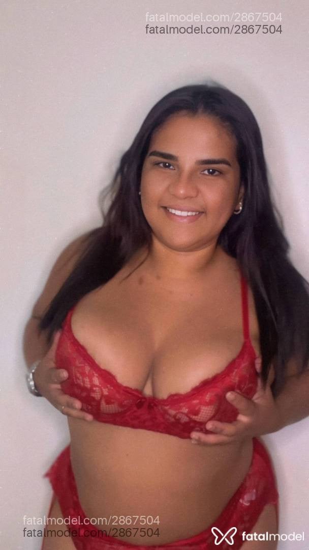 Acompanhante mulher morena (o) de olhos castanhos - Bia