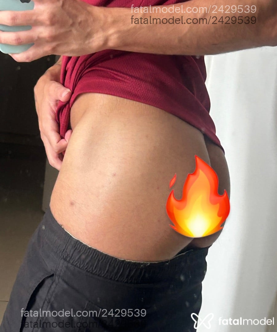 Acompanhante homem morena (o) de olhos pretos - Antoniohot