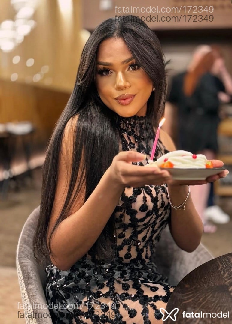 Acompanhante travesti com cabelo castanho de olhos castanhos em Itabuna - Antonella ferraZ
