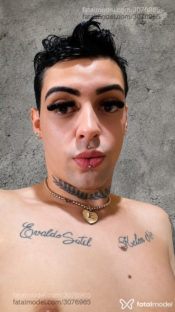 Acompanhante mulher trans morena (o) de olhos castanhos em Passo Fundo - Emerson Molina
