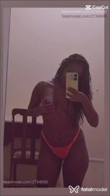 Acompanhante mulher com cabelo castanho de olhos pretos em Armação dos Búzios - Mia