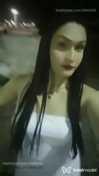 Acompanhante mulher trans com cabelo castanho de olhos mel em Fortaleza - Ana Beatriz