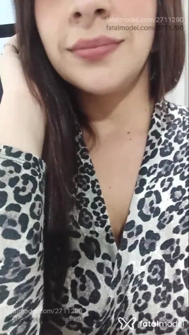 Acompanhante mulher com cabelo castanho de olhos castanhos em Joinville - Esther