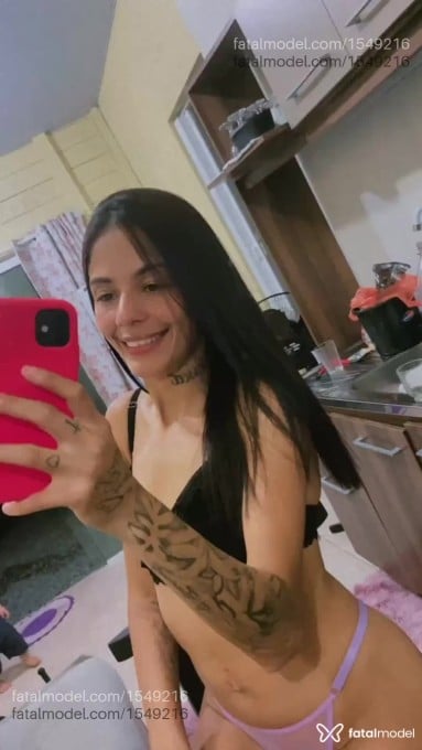 Acompanhante mulher morena (o) de olhos castanhos em Penha - Carolina