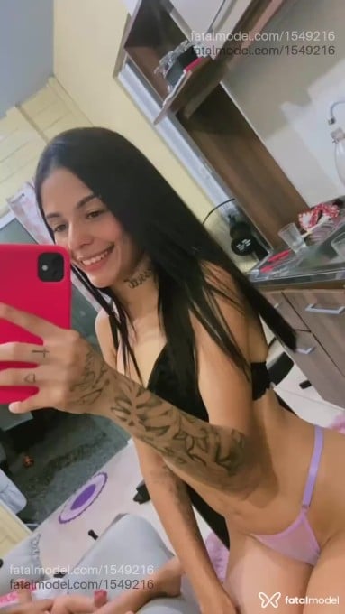 Acompanhante mulher morena (o) de olhos castanhos em Penha - Carolina