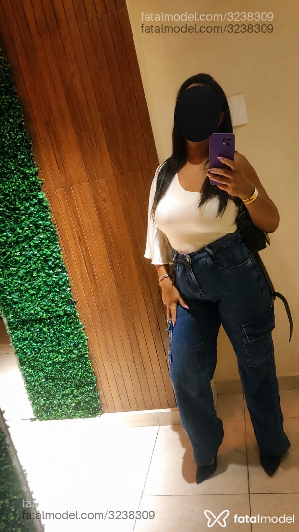 Acompanhante mulher com cabelo castanho de olhos pretos em Campinas - Paula Oliveira