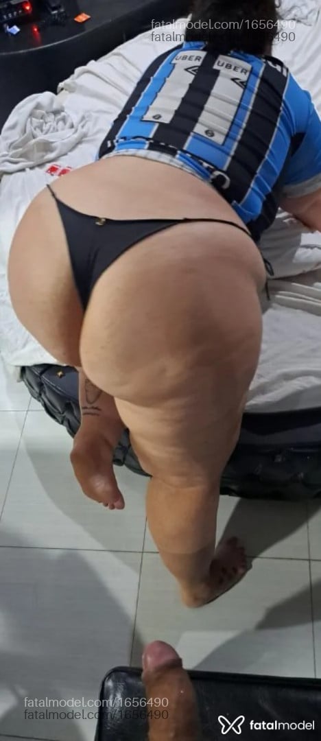 Acompanhante mulher morena (o) de olhos castanhos em Sapiranga Acompanhante mulher morena (o) de olhos castanhos em Sapiranga - Suagordinha