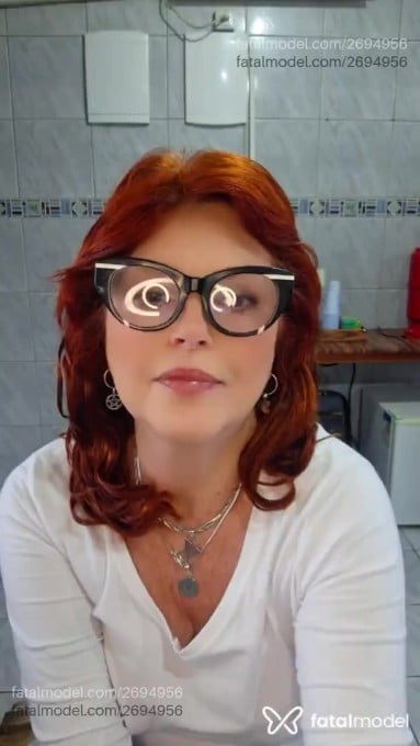 Acompanhante mulher ruiva (o) de olhos castanhos em São Paulo - Marina Ruivosa