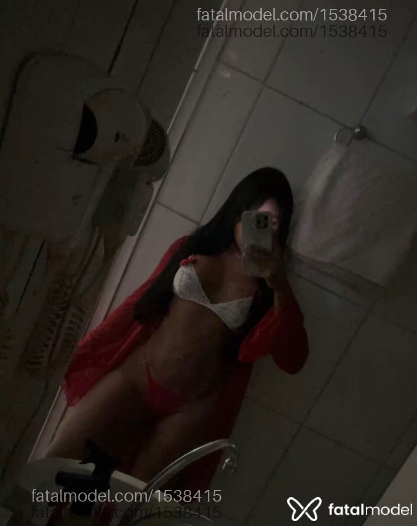 Acompanhante mulher morena (o) de olhos castanhos em Porto Seguro Acompanhante mulher morena (o) de olhos castanhos em Porto Seguro - Bruna
