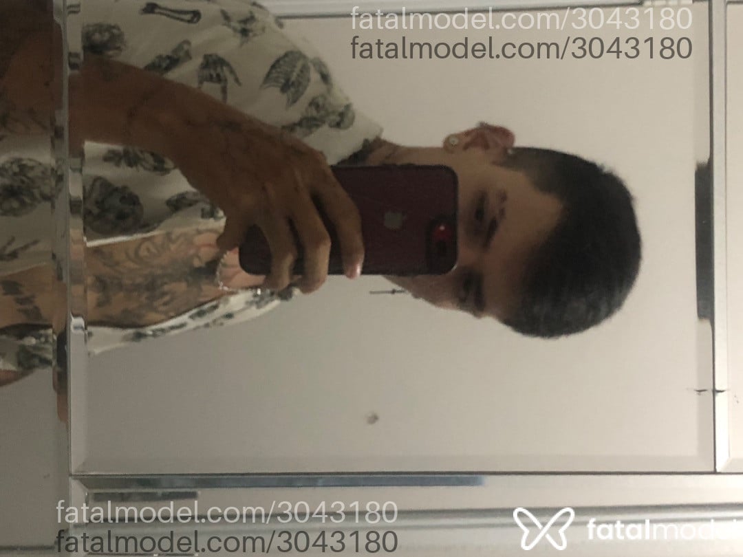 Acompanhante homem com cabelo castanho de olhos castanhos em São José do Rio Preto - Lionn