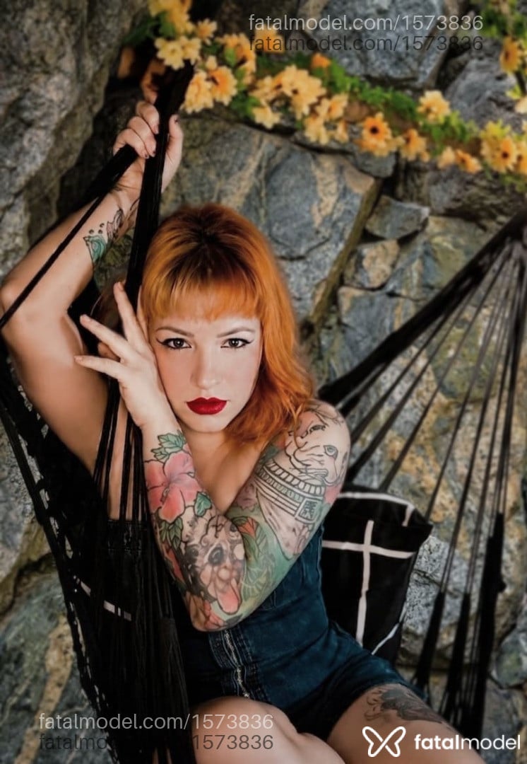 Acompanhante mulher ruiva (o) de olhos castanhos em Goiânia - Brenda