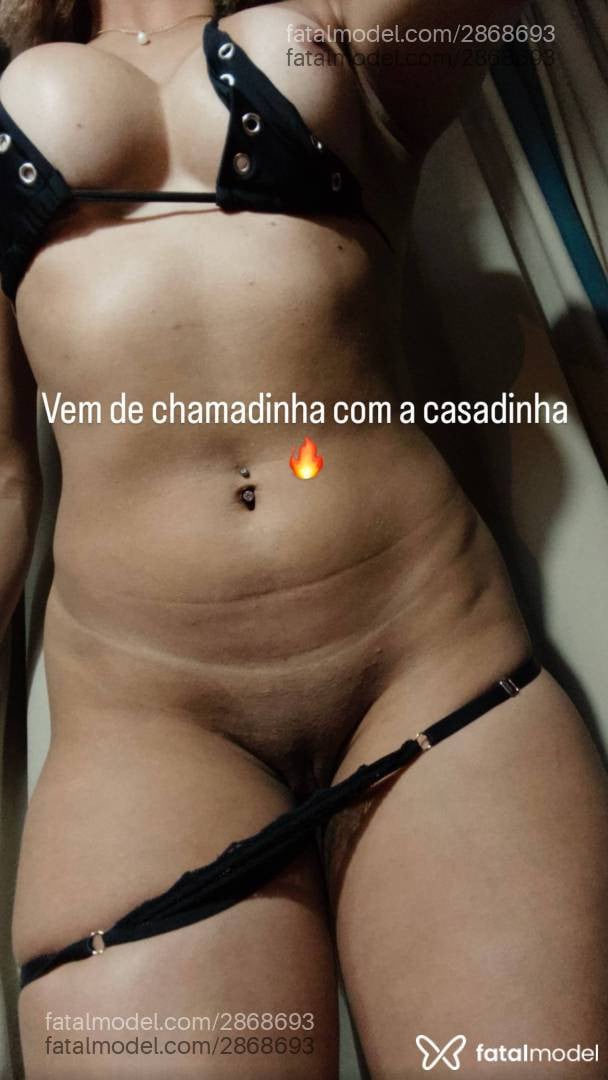 Acompanhante mulher loira (o) de olhos castanhos - Mancini
