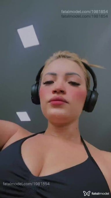 Acompanhante mulher loira (o) de olhos castanhos em Barreiras - Luana