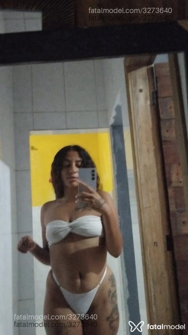 Acompanhante mulher com cabelo castanho de olhos castanhos em Florianópolis - Brendaly