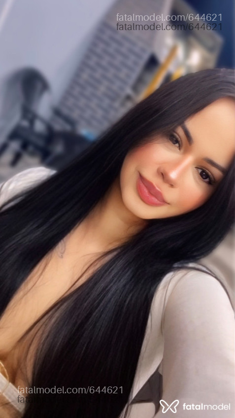 Acompanhante mulher com cabelo castanho de olhos castanhos em Paranaguá - Julia