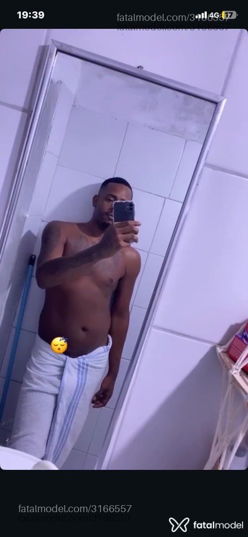 Acompanhante homem morena (o) de olhos castanhos em Salvador - Caiio Henrique