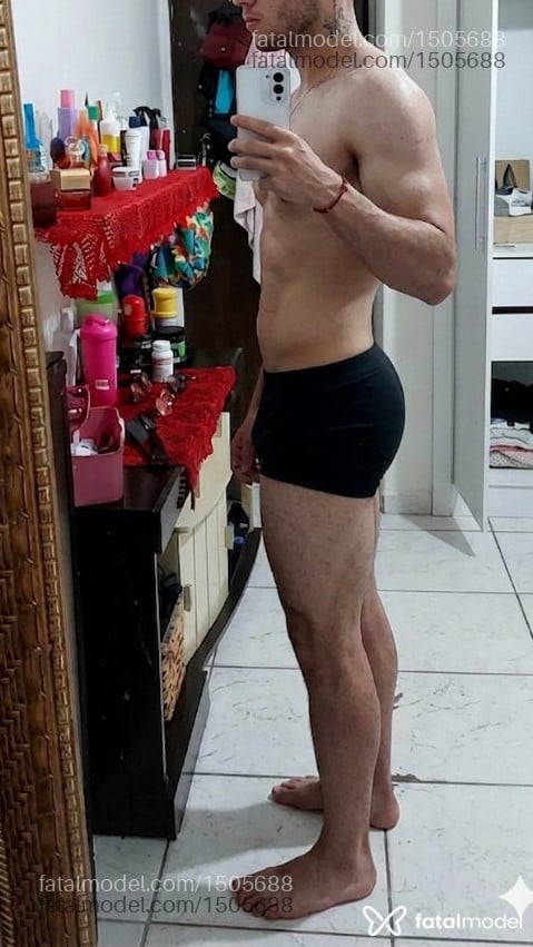 Acompanhante homem loira (o) de olhos azuis em Bragança Paulista Acompanhante homem loira (o) de olhos azuis em Bragança Paulista - Alxxn