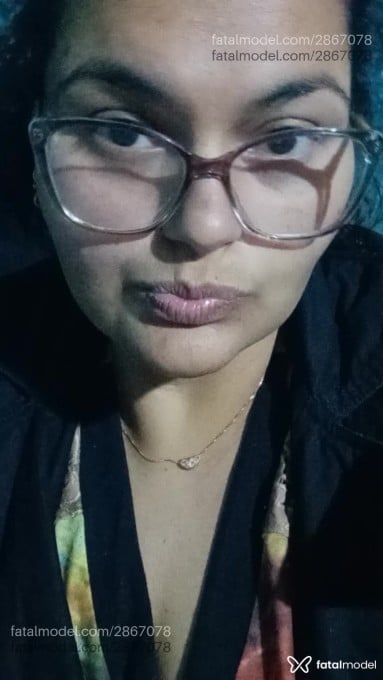 Acompanhante mulher com cabelo castanho de olhos castanhos em Virtual - Mayaa