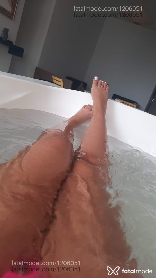 Acompanhante mulher morena (o) de olhos mel em Porto Alegre - Mia Carvalho