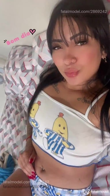 Acompanhante mulher morena (o) de olhos castanhos - Amanda