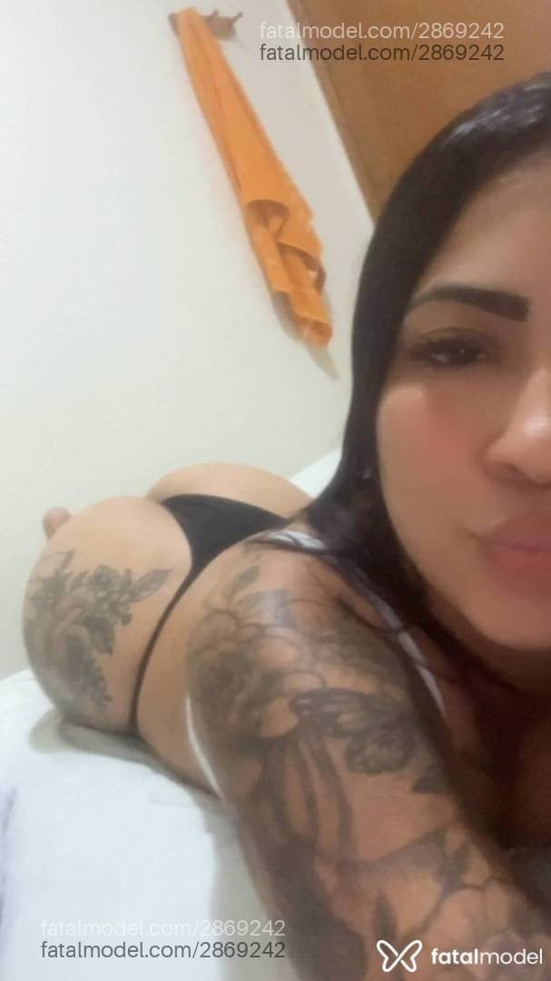 Acompanhante mulher morena (o) de olhos castanhos - Amanda