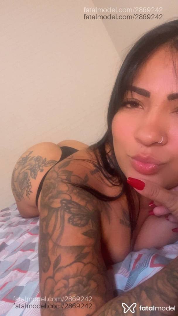 Acompanhante mulher morena (o) de olhos castanhos - Amanda