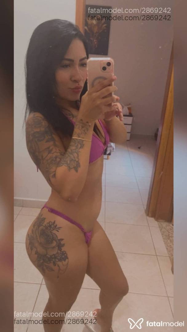 Acompanhante mulher morena (o) de olhos castanhos - Amanda