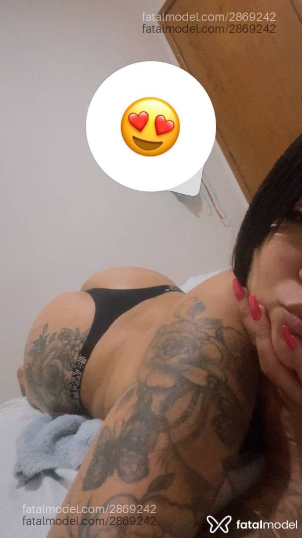 Acompanhante mulher morena (o) de olhos castanhos - Amanda