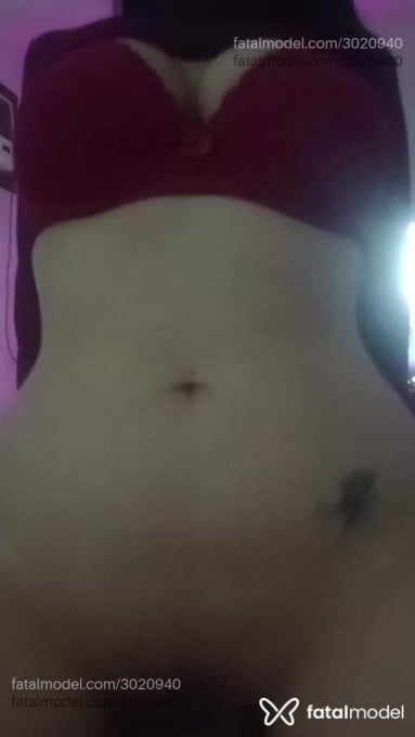 Acompanhante mulher morena (o) de olhos castanhos em Santa Maria - Jheny